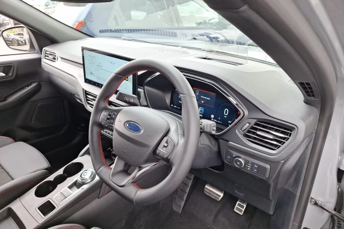 2025 Ford Kuga
