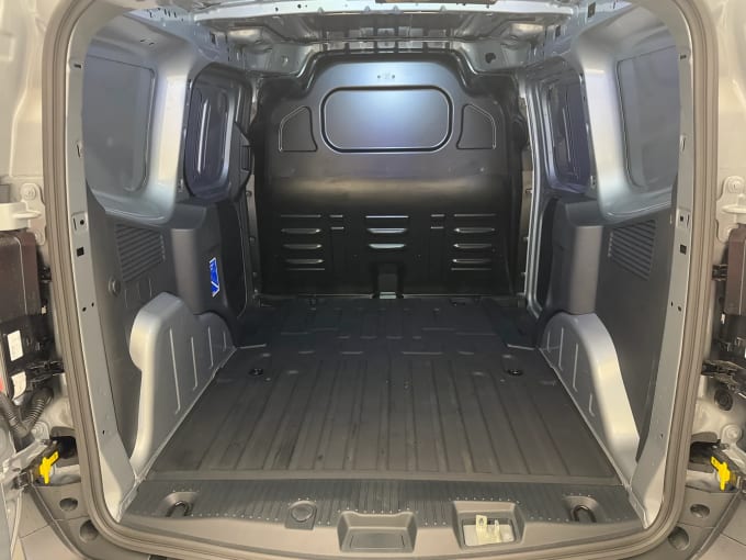 2025 Ford Transit Courier