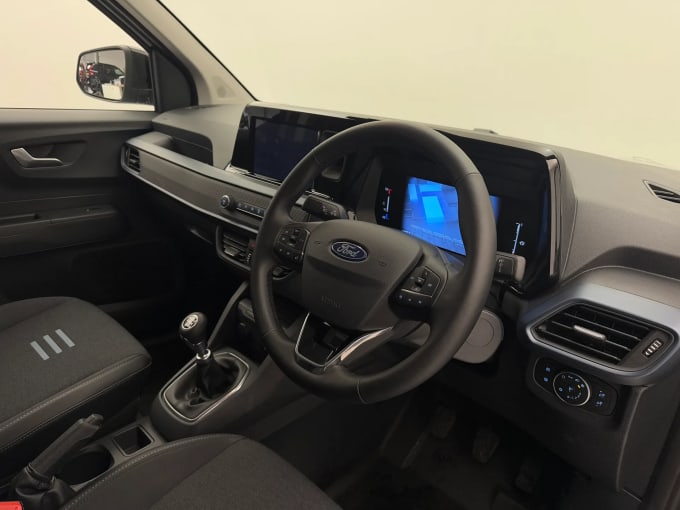 2025 Ford Transit Courier