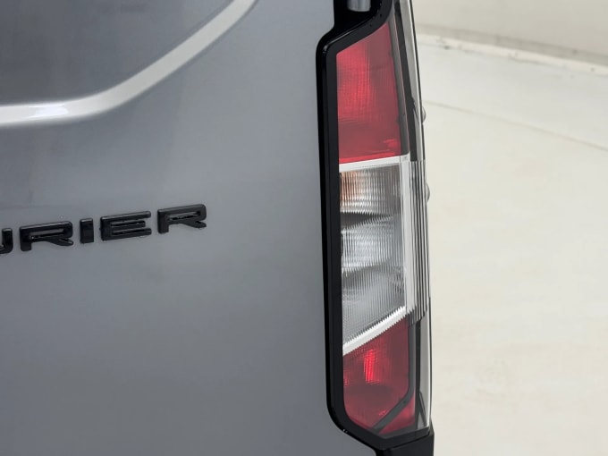 2025 Ford Transit Courier