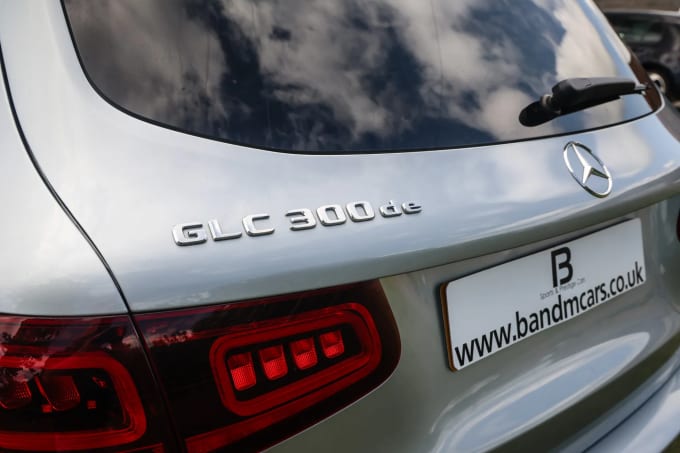 2021 Mercedes-benz Glc