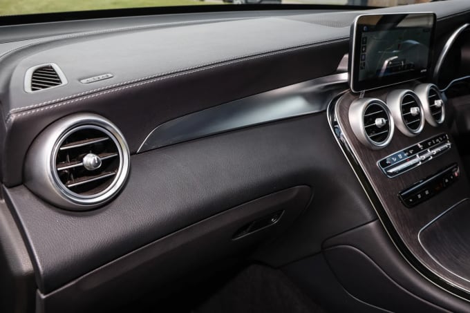 2021 Mercedes-benz Glc