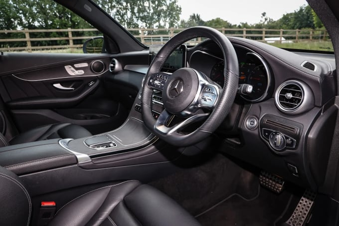 2021 Mercedes-benz Glc