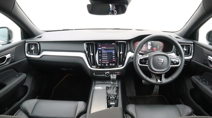 2020 Volvo V60