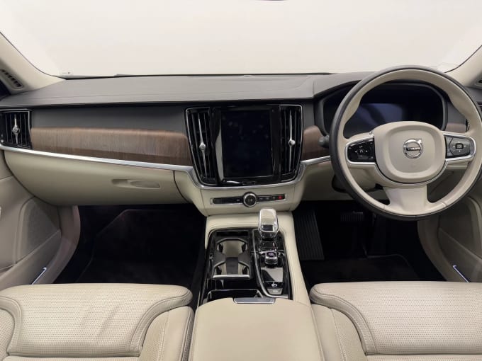 2021 Volvo S90