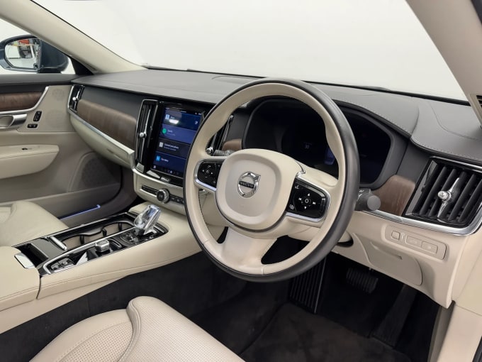 2021 Volvo S90