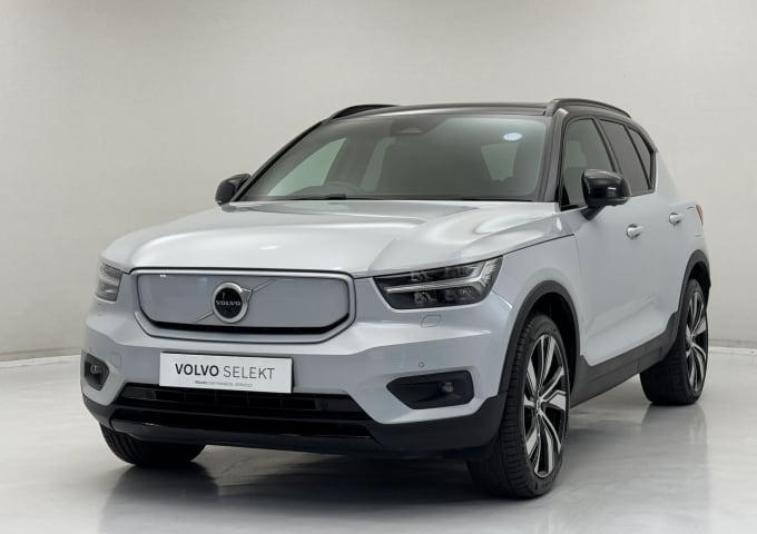 2025 Volvo Xc40