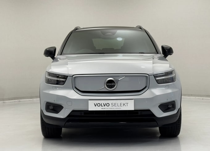 2025 Volvo Xc40