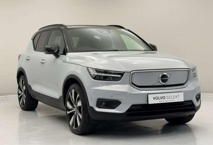 2025 Volvo Xc40