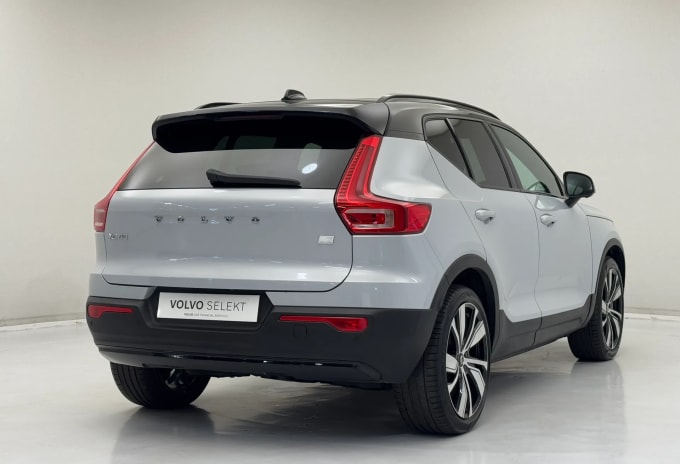 2025 Volvo Xc40
