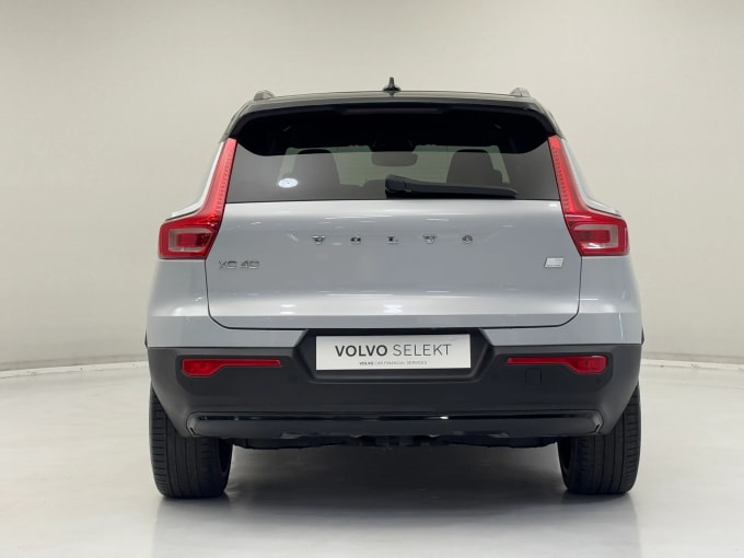 2025 Volvo Xc40