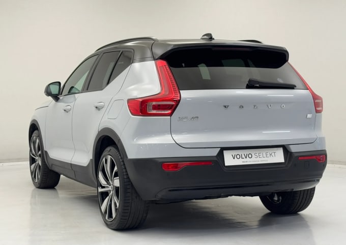 2025 Volvo Xc40