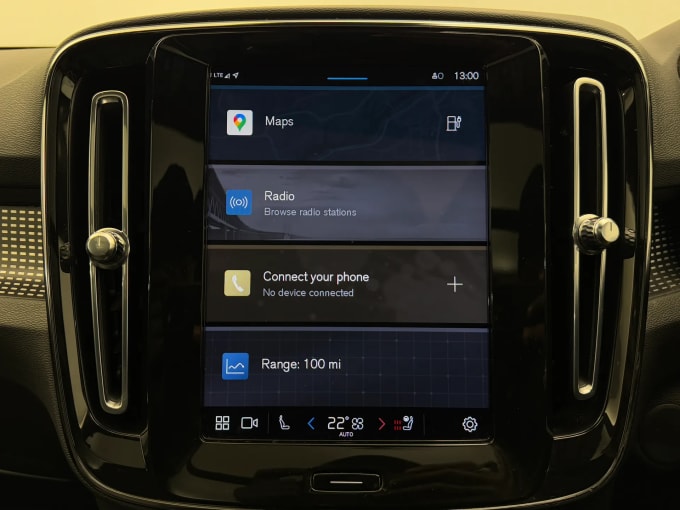 2025 Volvo Xc40