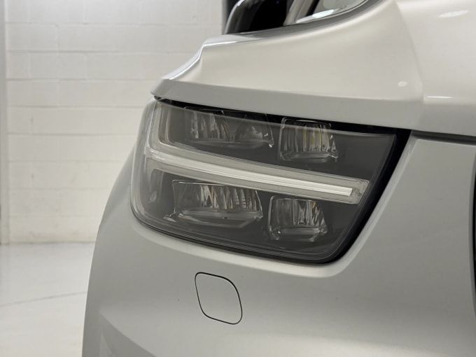 2025 Volvo Xc40