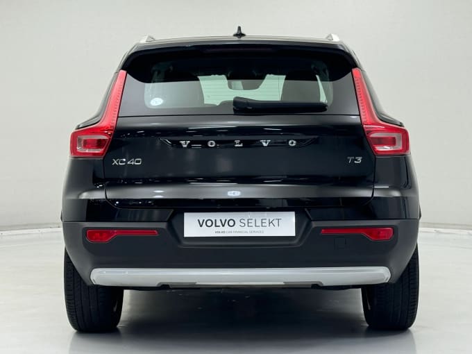 2022 Volvo Xc40