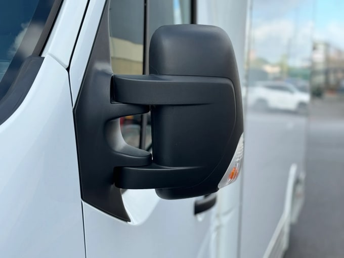 2024 Renault Master