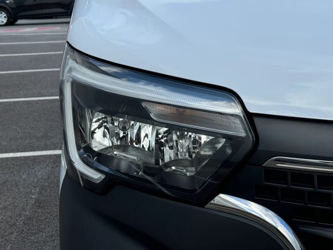 2024 Renault Master
