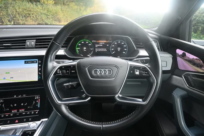 2021 Audi E-tron