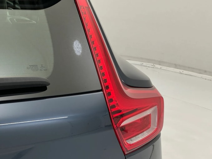 2021 Volvo Xc40