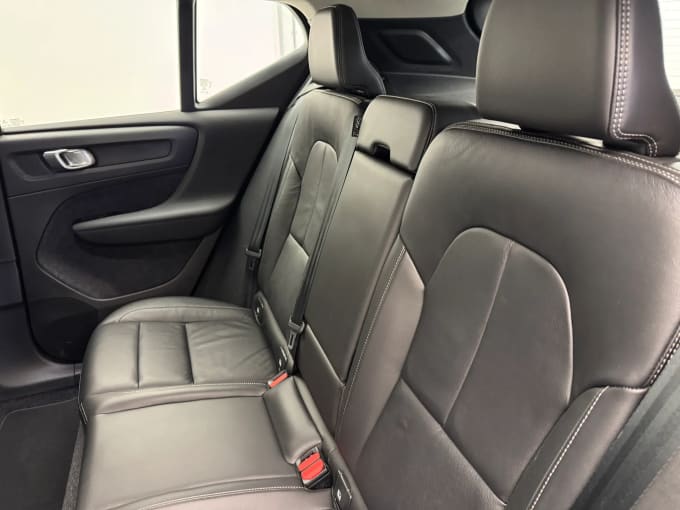 2022 Volvo Xc40