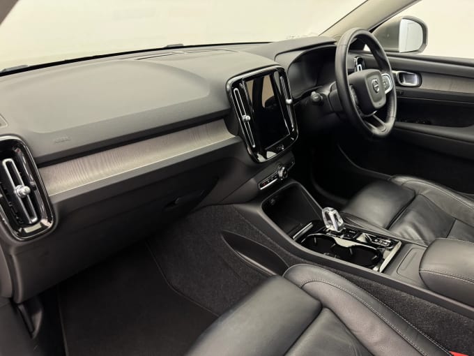 2022 Volvo Xc40