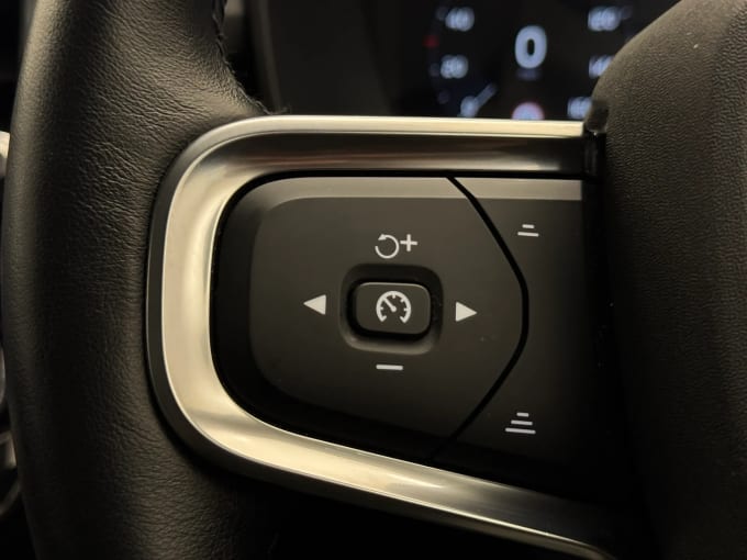 2022 Volvo Xc40