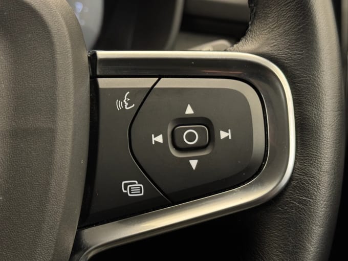 2022 Volvo Xc40