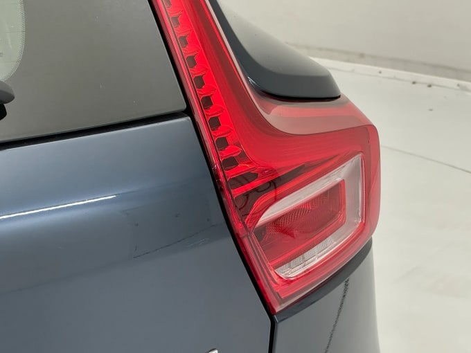 2021 Volvo Xc40