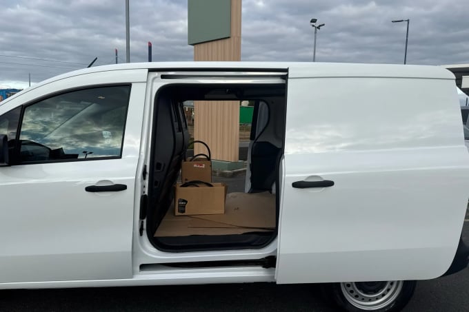 2025 Renault Kangoo