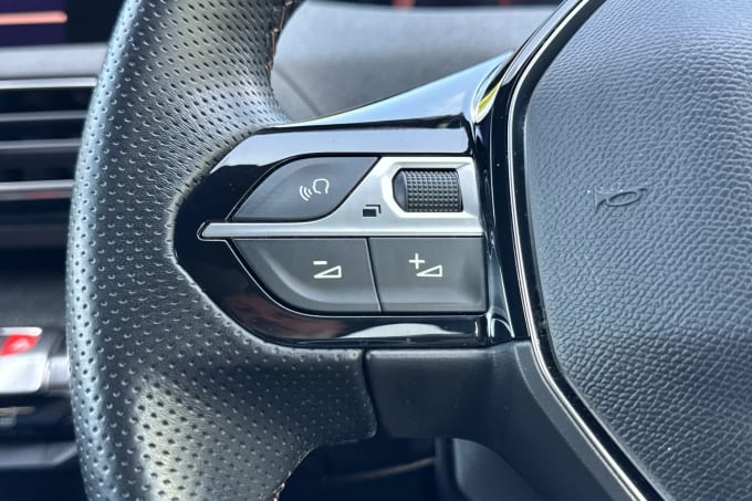 2020 Peugeot 5008