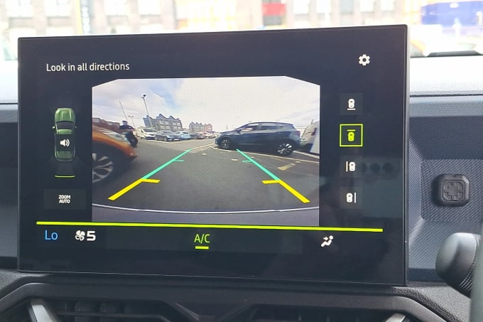 2025 Dacia Duster