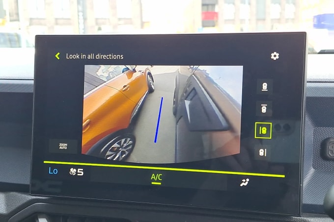 2025 Dacia Duster