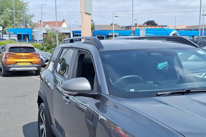 2025 Dacia Duster