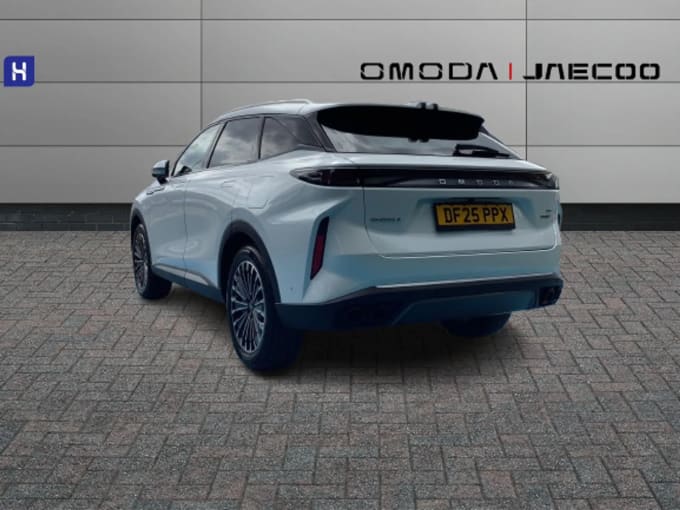 2025 Omoda 9