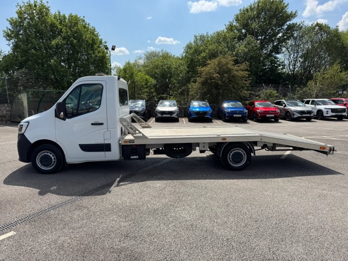2021 Renault Master