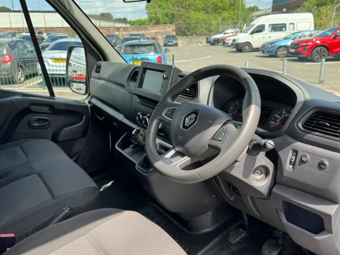 2021 Renault Master