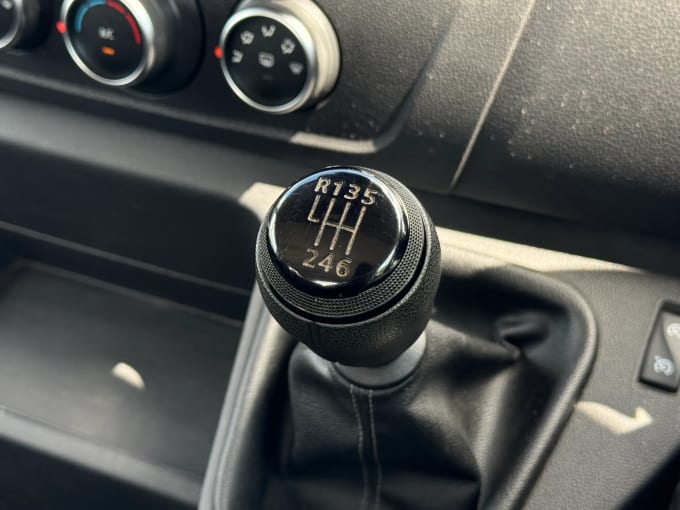 2021 Renault Master
