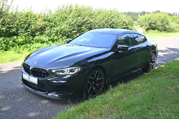 2021 BMW M8