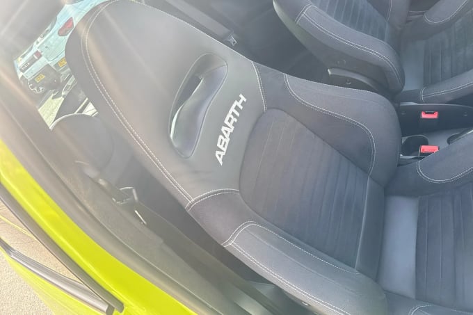2021 Abarth 595