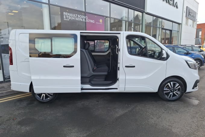 2025 Renault Trafic