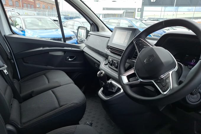 2025 Renault Trafic