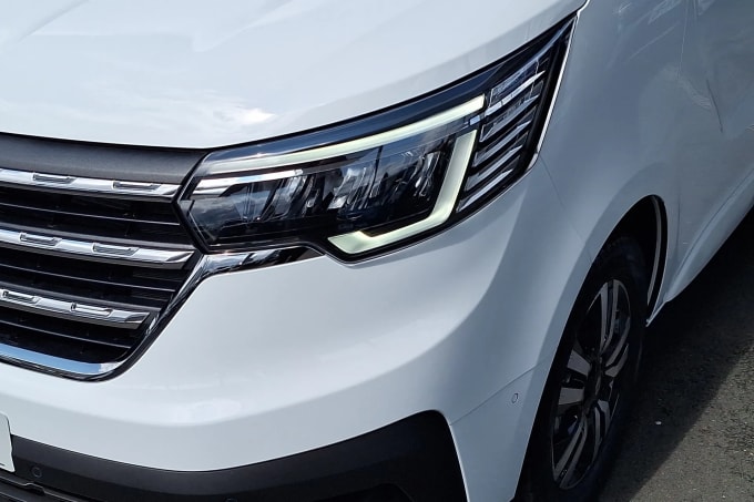 2025 Renault Trafic