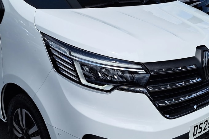 2025 Renault Trafic