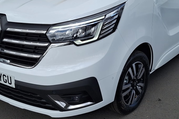 2025 Renault Trafic