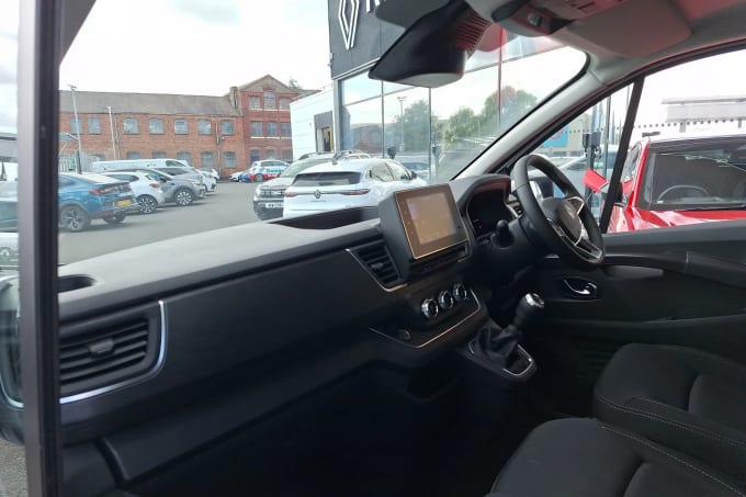 2025 Renault Trafic