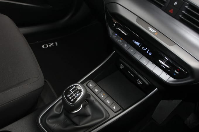 2025 Hyundai I20