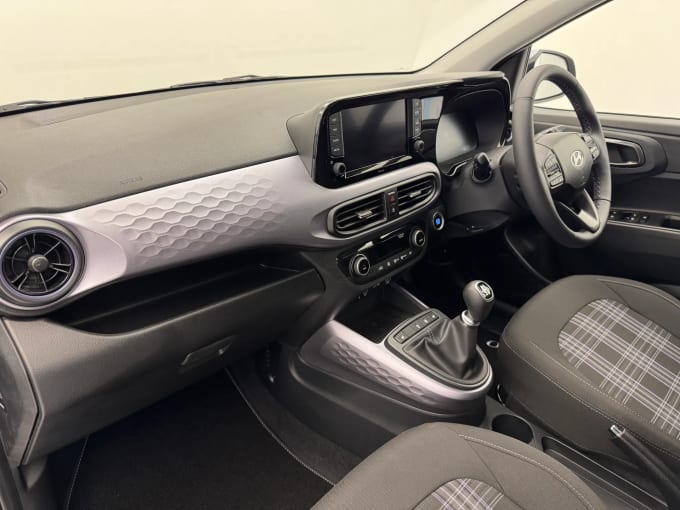 2025 Hyundai I10