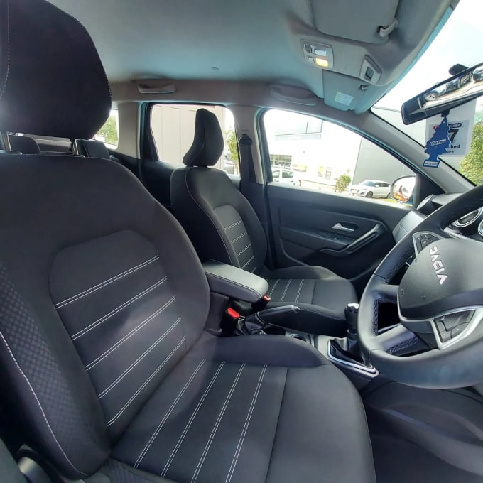 2023 Dacia Duster