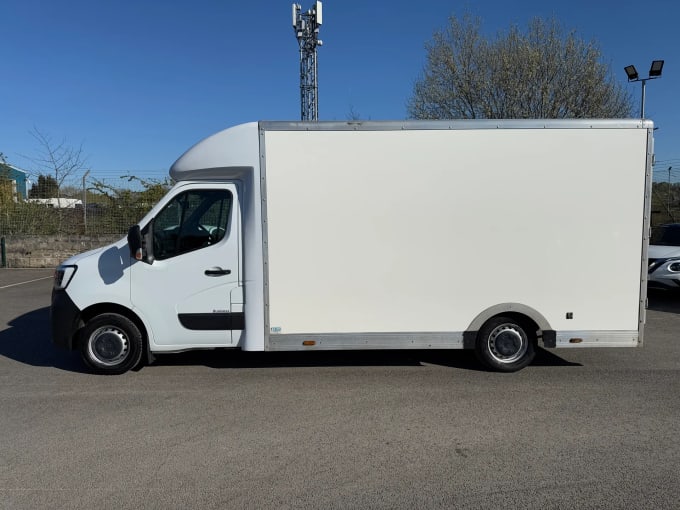 2023 Renault Master