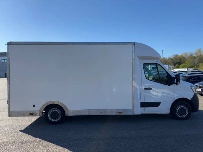 2023 Renault Master